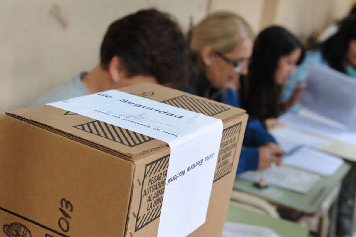 En medio de la polémica, comienza el escrutinio definitivo de las PASO | Información General