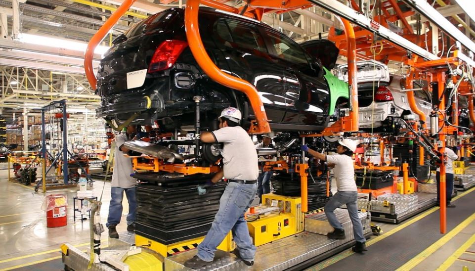 La industria cayó 13,3% en noviembre | Información General