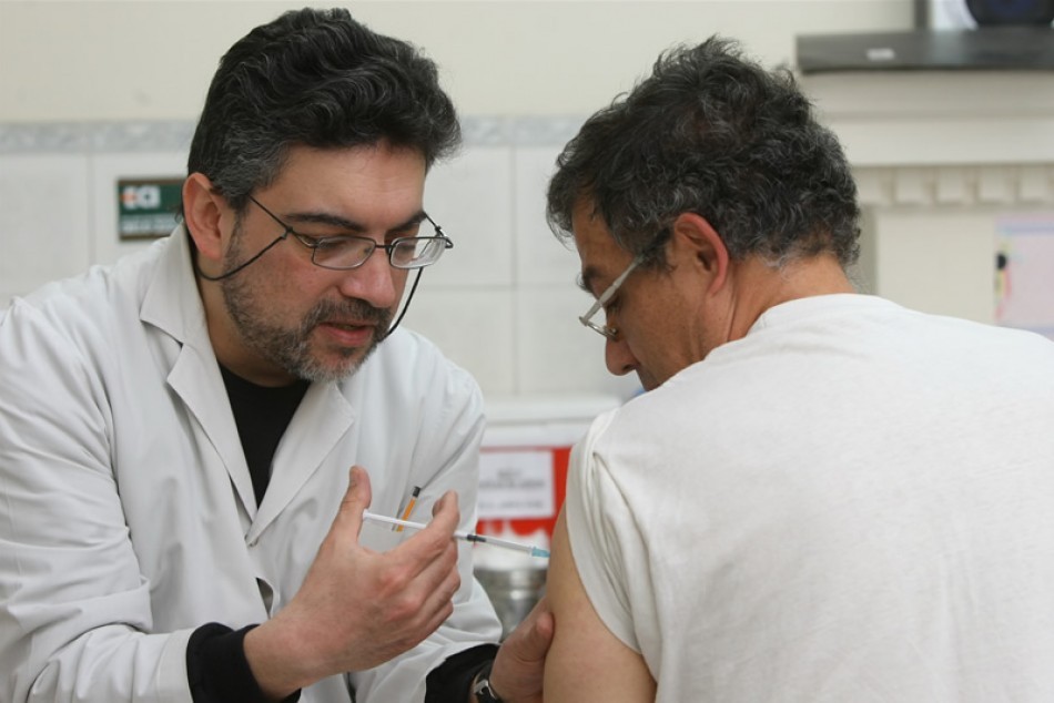 Suman un nuevo centro para vacunarse contra la fiebre amarilla | Información General