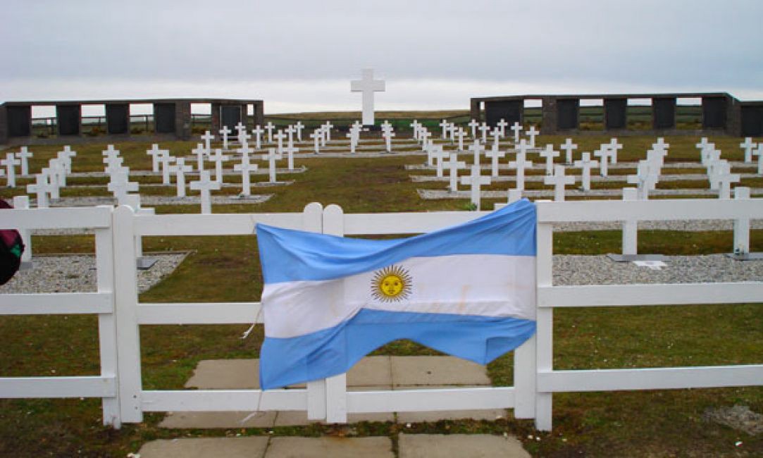 Lograron identificar a 88 soldados caídos en la Guerra de Malvinas | Información General