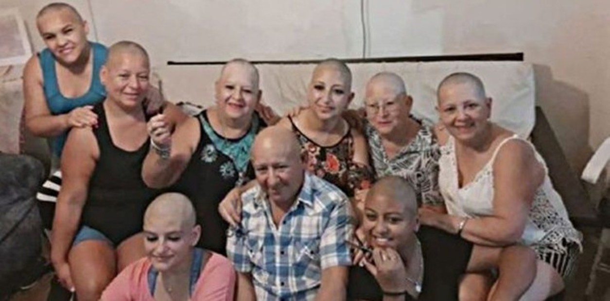 Una familia entera se rapó para acompañar a una mujer enferma de cáncer | Información General