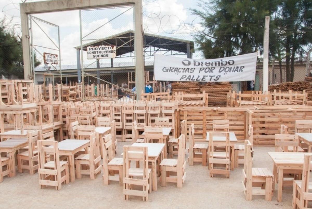 Donan muebles hechos por presos para los inundados de Salta | Información General