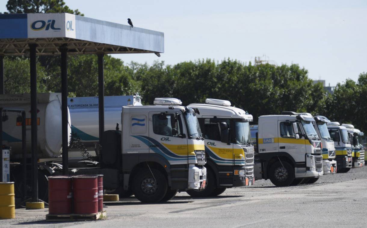 La Justicia adjudicó la operación de Oil Combustibles a YPF y DAPSA | Información General