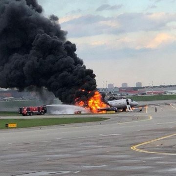 41 personas murieron tras el incendio de un avión en un aeropuerto de Moscú | Internacionales