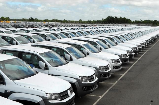 Sigue cayendo el patentamiento interanual de vehículos | Información General