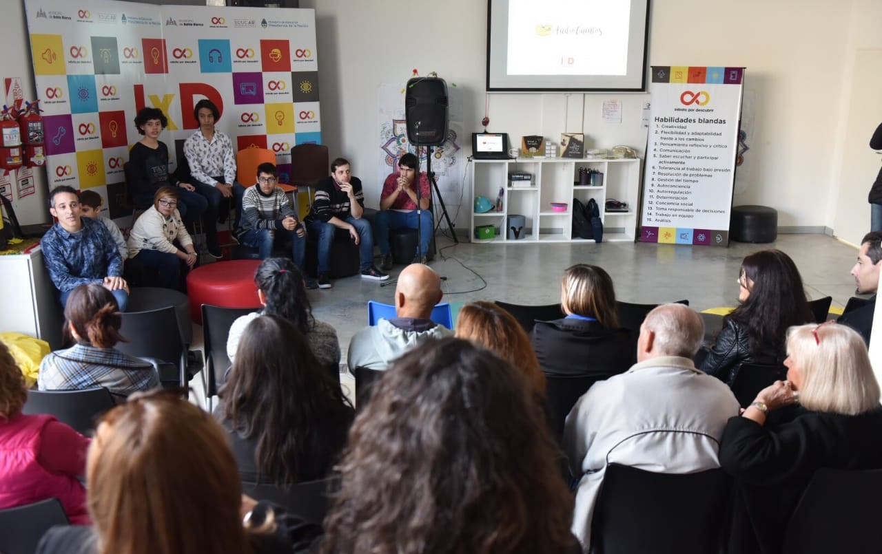 Chicos crearon audiocuentos para pequeños pacientes internados en un hospital de Bahía Blanca | Información General