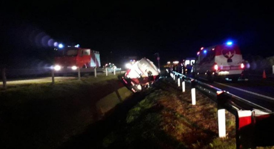 Uruguay: volcó un micro en el que viajaba un contingente de jóvenes argentinos | Información General