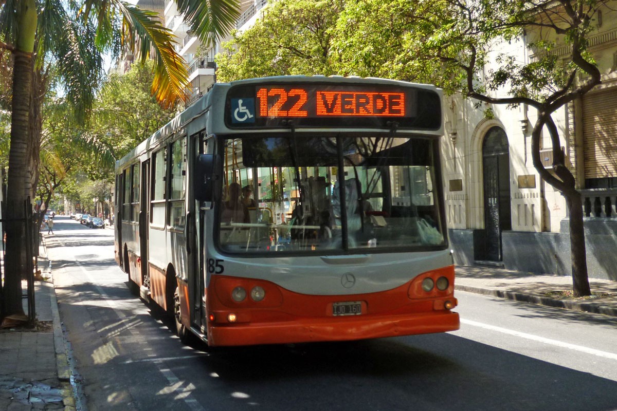 Cuatro líneas del Transporte Urbano de Pasajeros modificaron sus recorridos y paradas en la zona oeste | Servicios