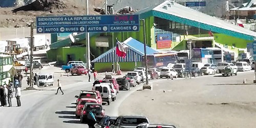 Murió una turista argentina tras esperar varias horas en el paso fronterizo para ingresar a Chile | Internacionales