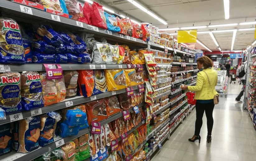 En junio, una familia rosarina necesitó casi 49 mil pesos para cubrir los gastos del hogar | Información General