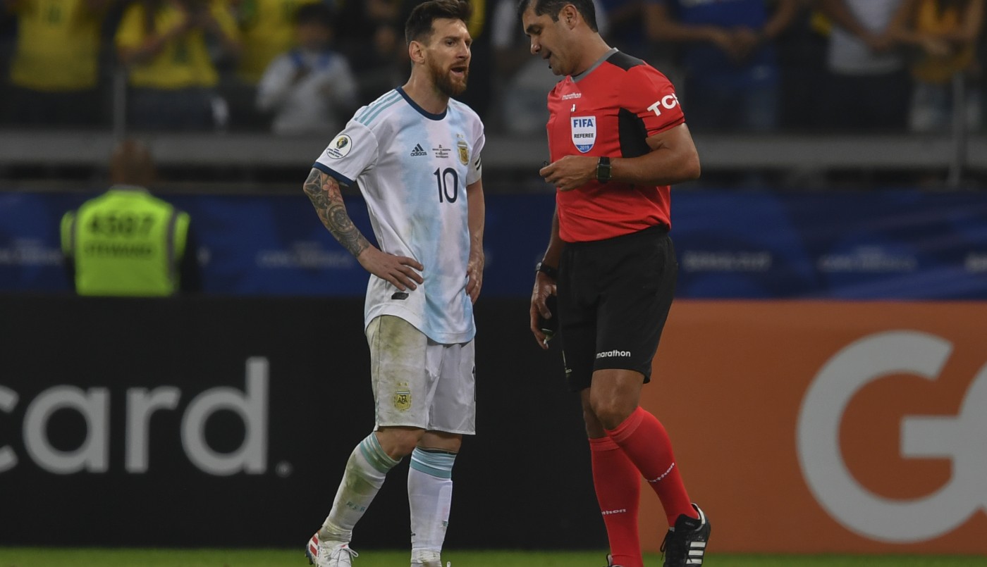 La dura carta de la AFA a la Conmebol por "irregularidades" en el partido Argentina - Brasil | Deportes