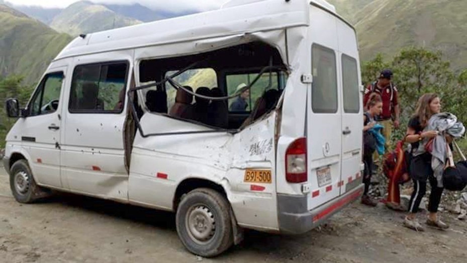 Perú: una turista argentina murió cuando la camioneta en la que viajaba fue impactada por una roca | Internacionales