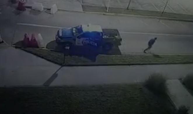 Traslado fallido: un joven recluso se escapó de un patrullero mientras los policías dormían | Información General