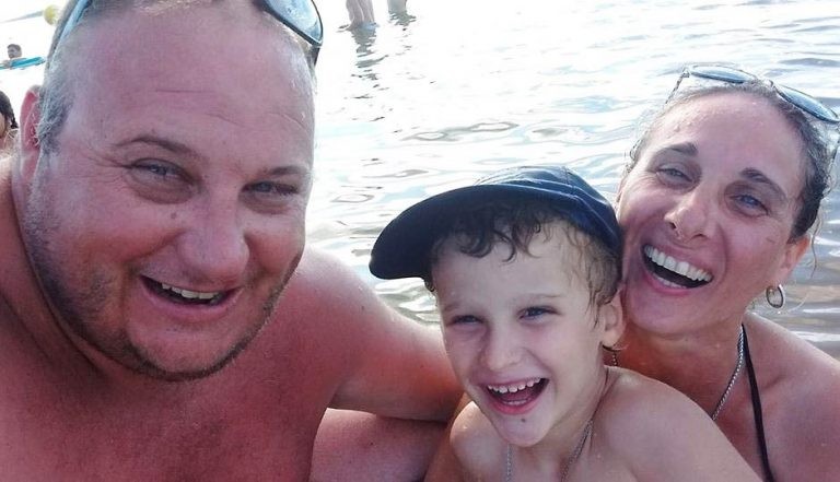 Su pequeño hijo de 5 años murió por un aneurisma y decidieron donar sus órganos | Información General