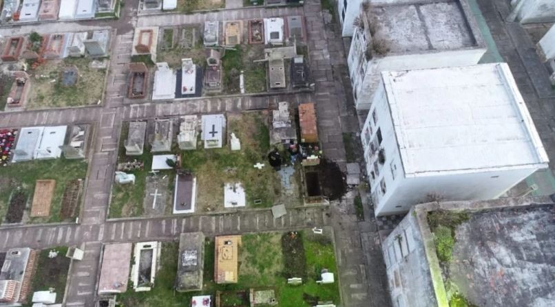 Robaron el cadáver de otro niño en el cementerio de Miramar | Información General