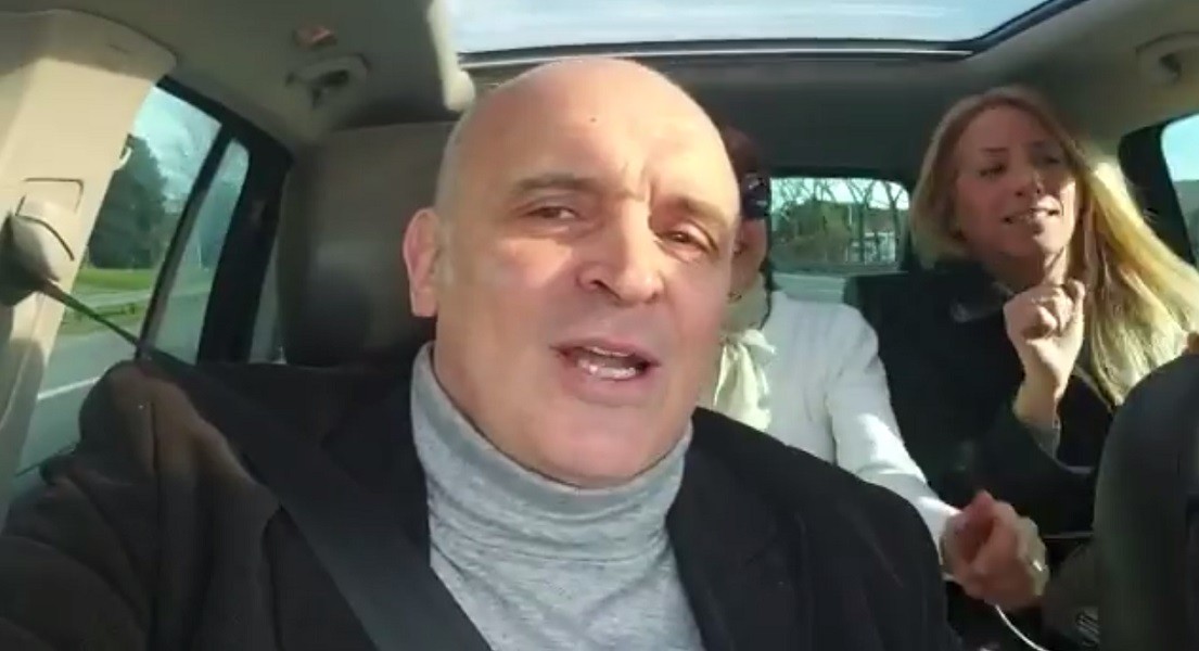 El llamativo baile de Luis Espert antes de votar | Información General