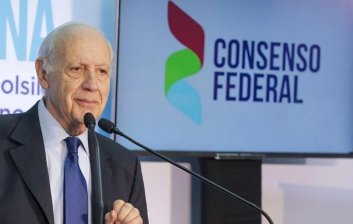 Lavagna: "Seguiré con la voluntado de reconstruir la brecha que le hizo daño a la Argentina" | Información General