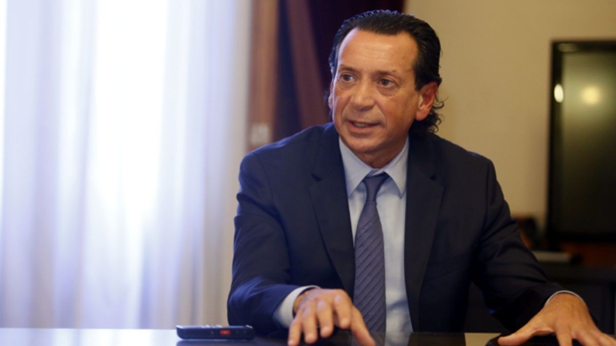 El Gobierno aumentó el salario mínimo un 35% en 3 cuotas | Información General