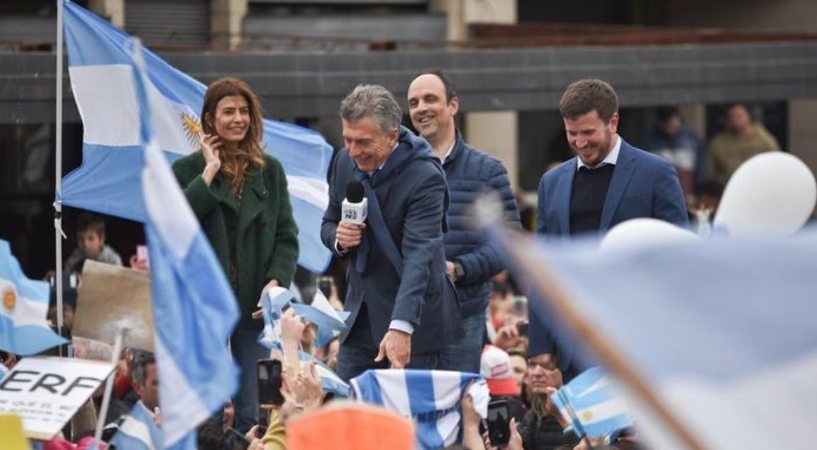 Macri en Rafaela: llamó a cambiar la Argentina "en un país de trabajo, de respeto y de amor" | Información General