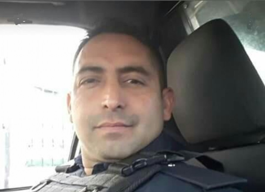 Un chico de 13 años entró a una comisaría y apuñaló a un oficial: "Me mandan a matar policías" | Información General