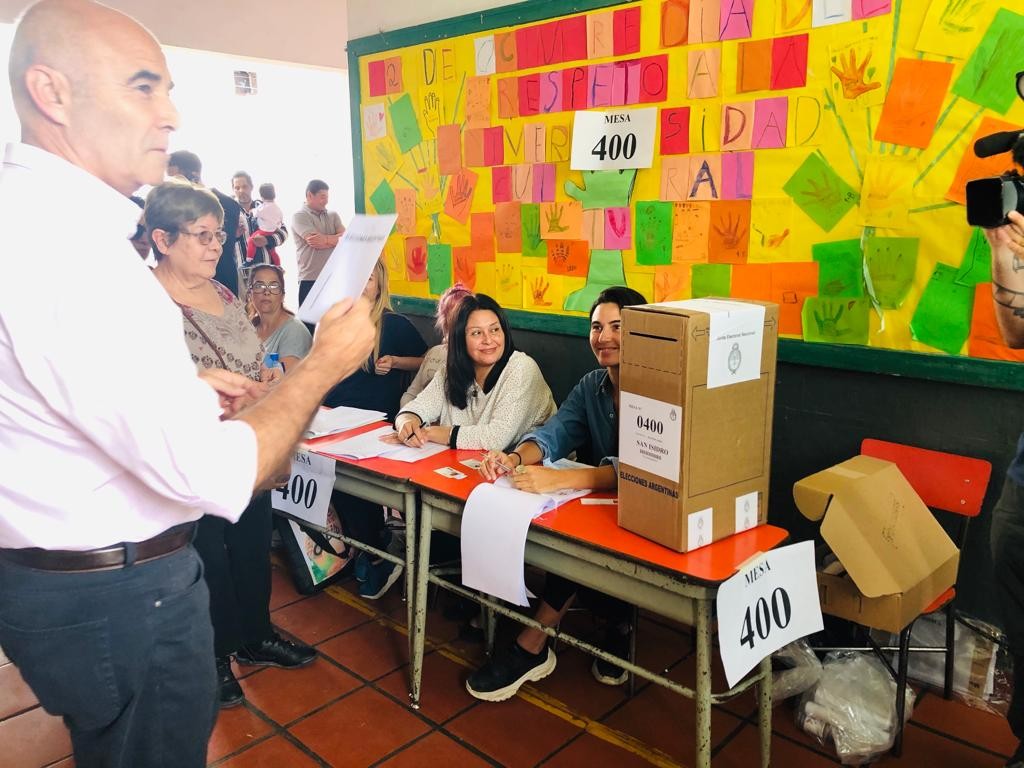 Votó Gómez Centurión: "Hay que volver a levantar la militancia política en todo el país" | Información General