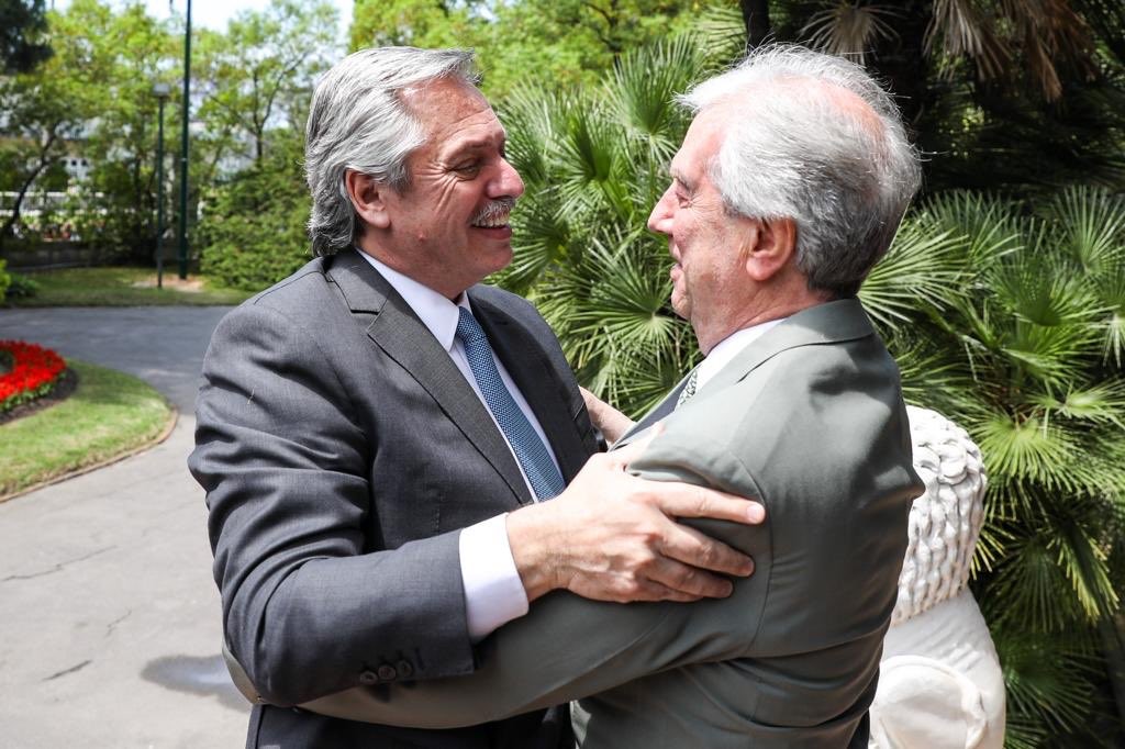En plena campaña uruguaya, Alberto se reunió con Tabaré Vázquez | Información General