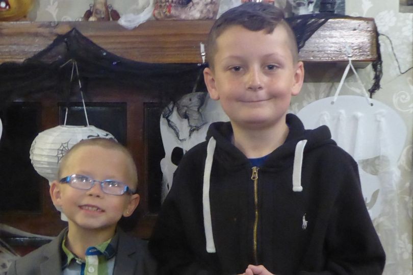 Un nene se rapó para acompañar a su amigo que sufre cáncer | Tecnología