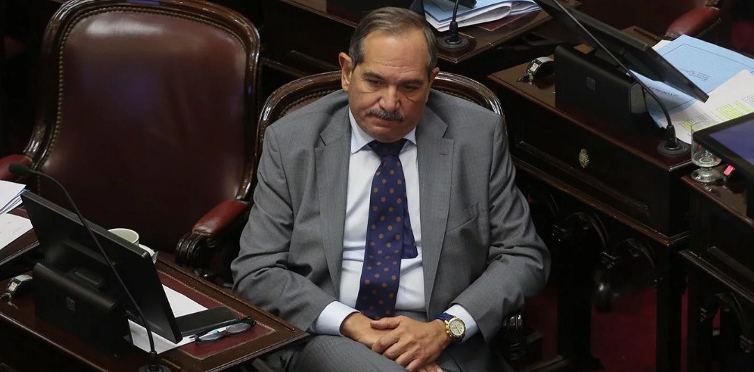 Alperovich enfrenta un pedido de desafuero tras ser denunciado por abuso sexual | Información General