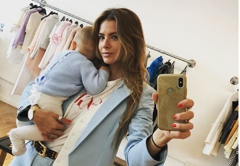 El primer posteo de la China Suárez tras anunciar su separación de Vicuña: siestita en la playa con su hija Magnolia | Espectáculos