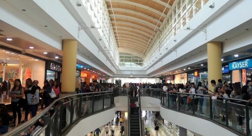 Vuelven los tours de compras a Chile: celulares cuestan hasta un 40 por ciento menos | Información General