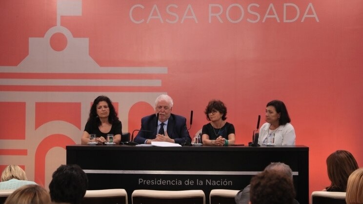 Ginés González García restituyó el protocolo de aborto no punible derogado por Macri | Información General