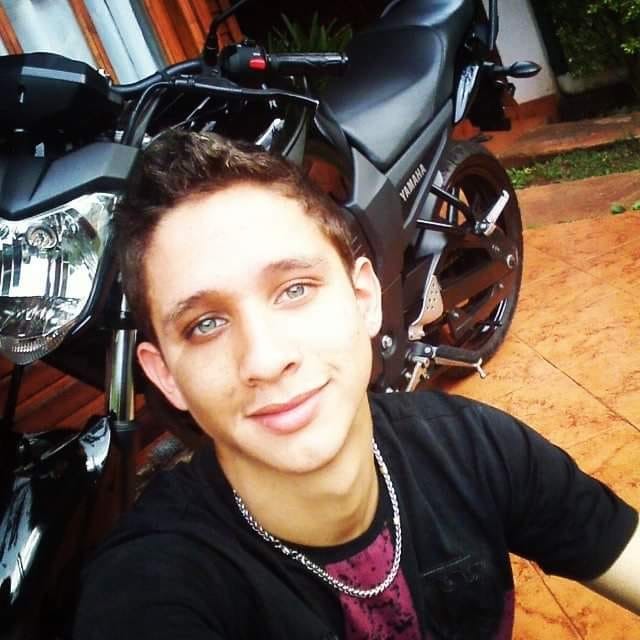 Un chico recibió una salvaje golpiza a la salida de un boliche y ahora está desaparecido | Información General