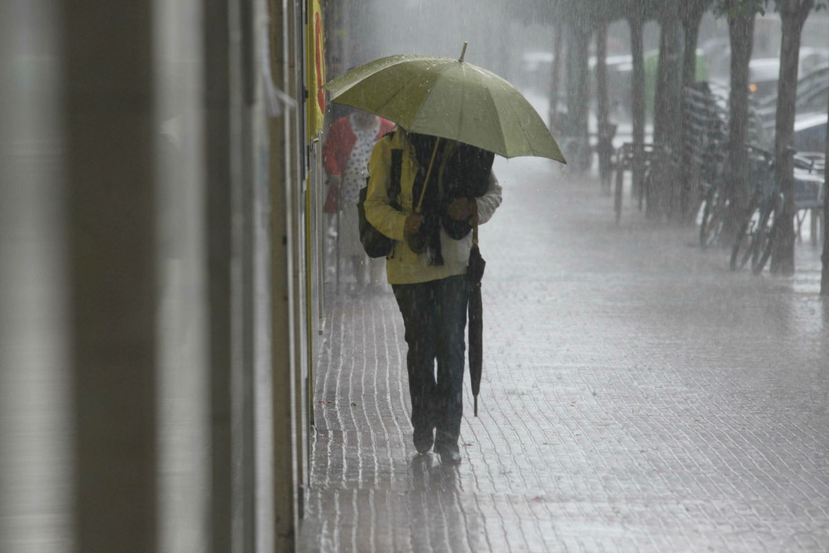 Rosario y la región se encuentran bajo alerta meteorológico por tormentas | Información General