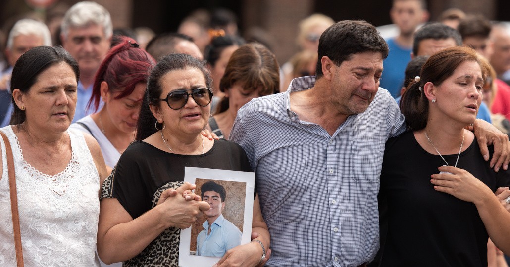 Los padres de Fernando convocan a participar de una marcha por justicia a un mes del crimen | Información General