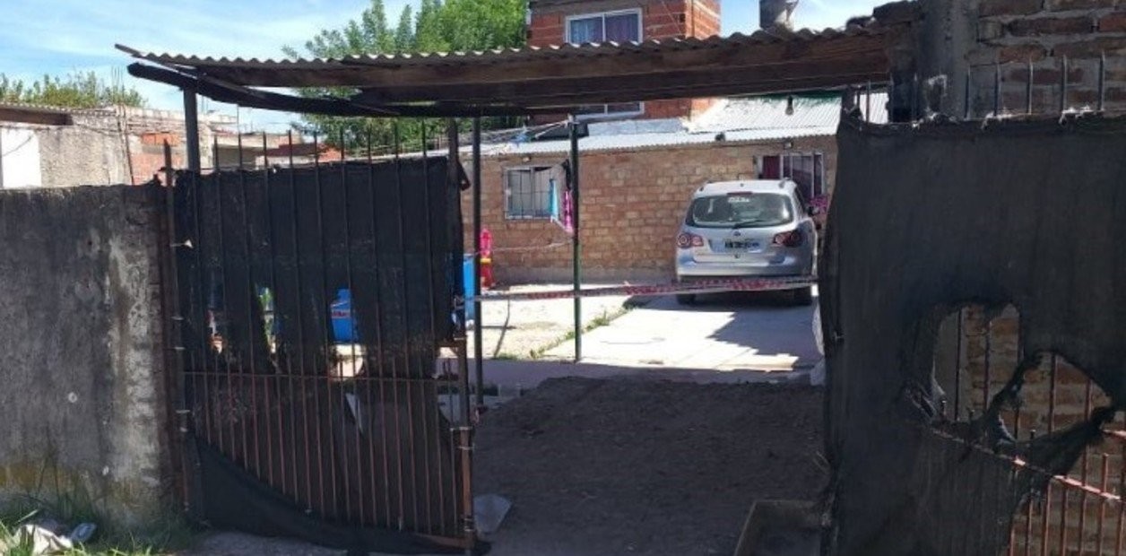 Tragedia en Quilmes: aprendía a manejar, atropelló a sus tres hijos y uno de ellos murió | Información General