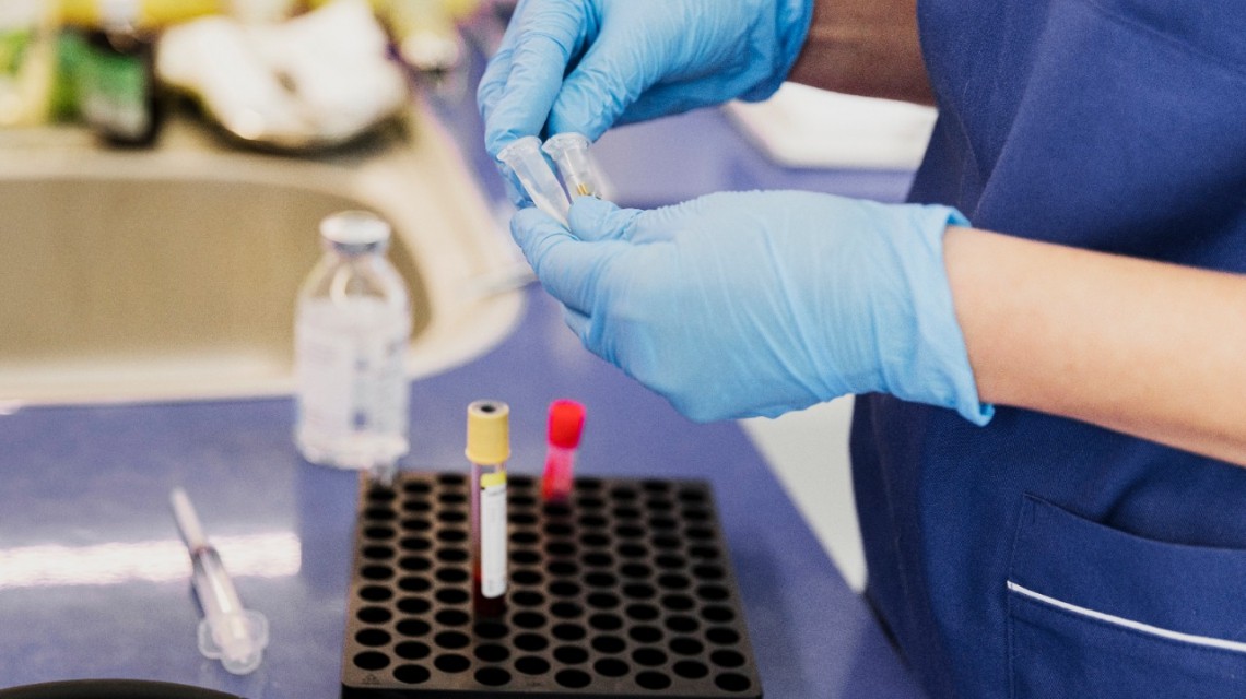 Santa Fe ingresa al ensayo clínico nacional de pacientes recuperados de coronavirus | Información General