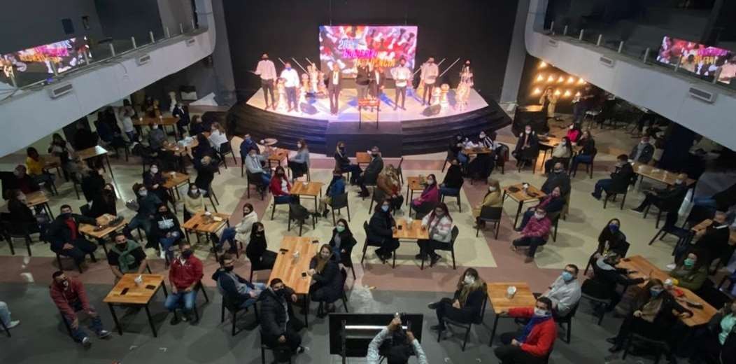 Una iglesia evangélica abrió como bar en señal de protesta | Información General