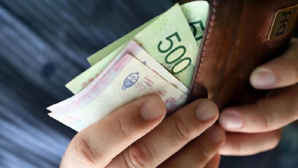 La Corte decidió que los aguinaldos mayores a 40 mil pesos se paguen en dos cuotas | Información General