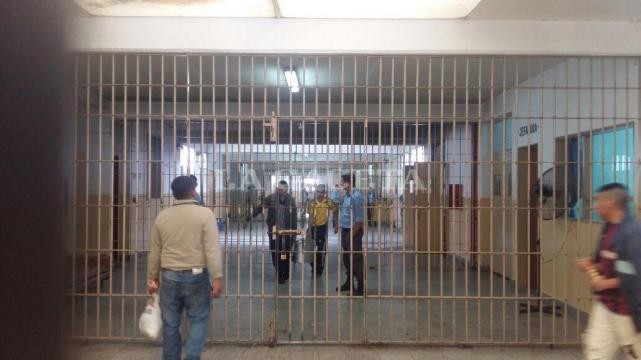 "Te voy a sacar el diablo": un "pastor" violó a un preso en Salta | Información General