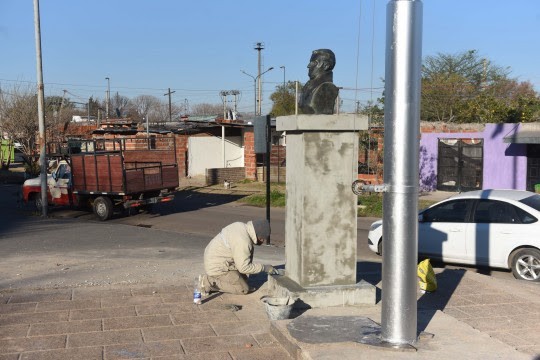 La Muni construye seis bustos de Belgrano para ser instalados en escuelas y edificios públicos | Información General