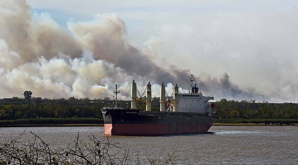 Son 90 mil las hectáreas afectadas por el fuego en islas | Información General