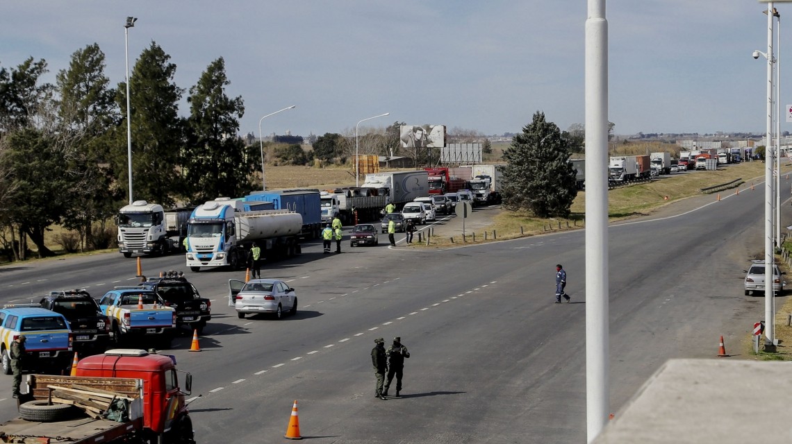 Santa Fe extrema los controles en los límites interprovinciales durante el fin de semana largo | Información General