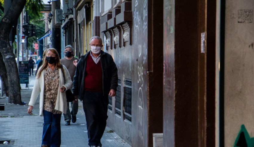 La Provincia de Santa Fe adhirió al DNU nacional y no habrá retroceso de fase | Información General