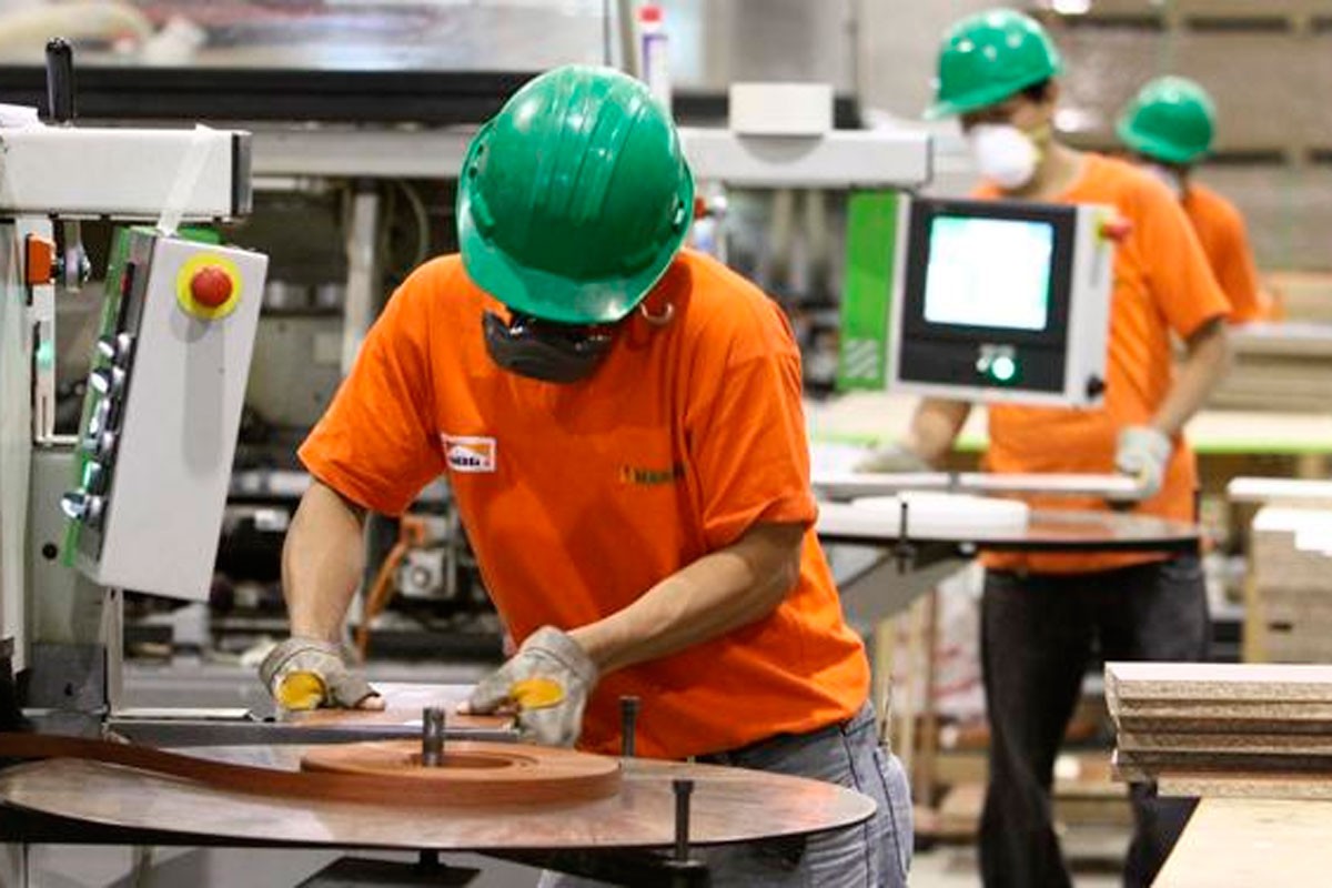 La economía cayó un 12,3 % interanual en junio | Información General