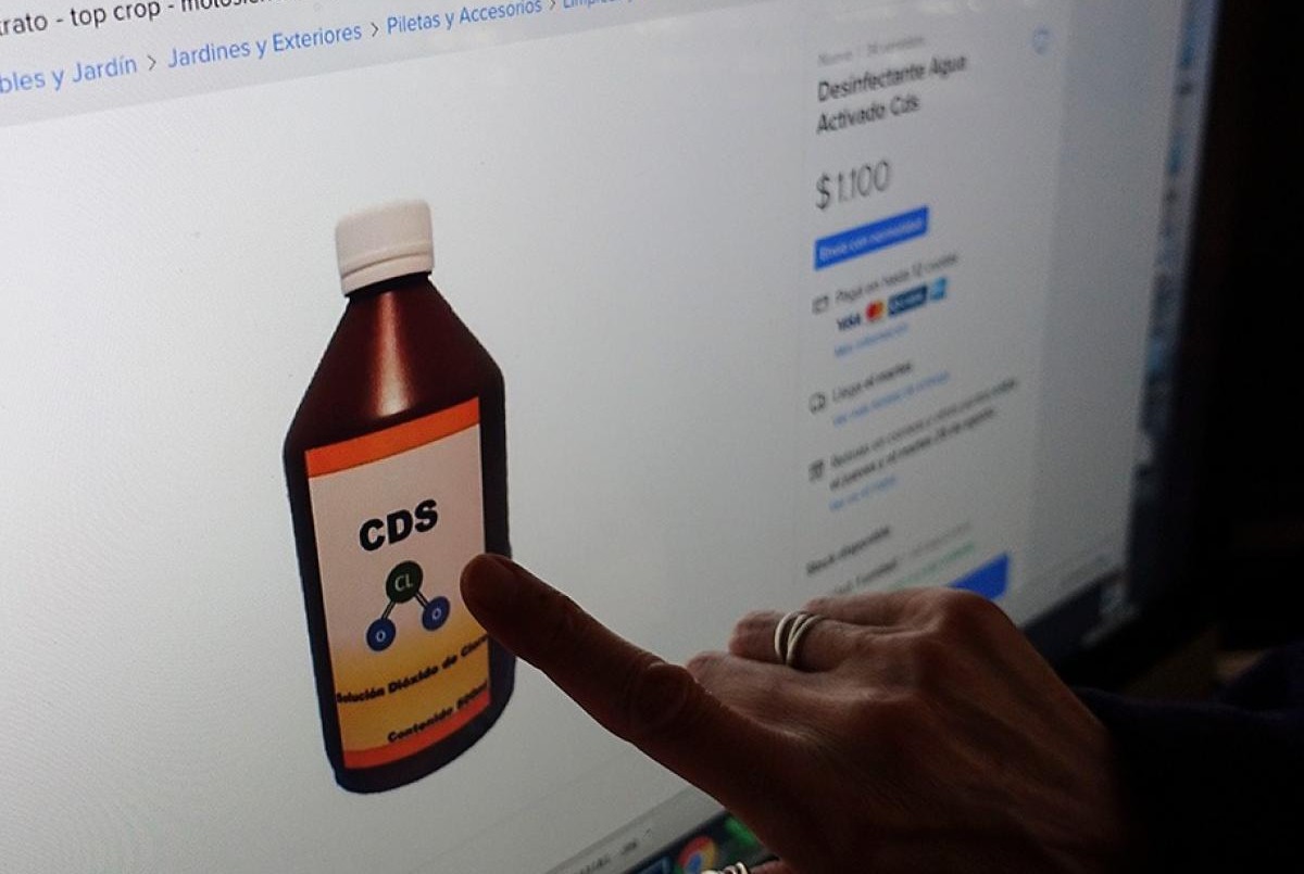 La ANMAT da de baja más de 400 publicaciones en las que se vendía dióxido de cloro por internet | Información General