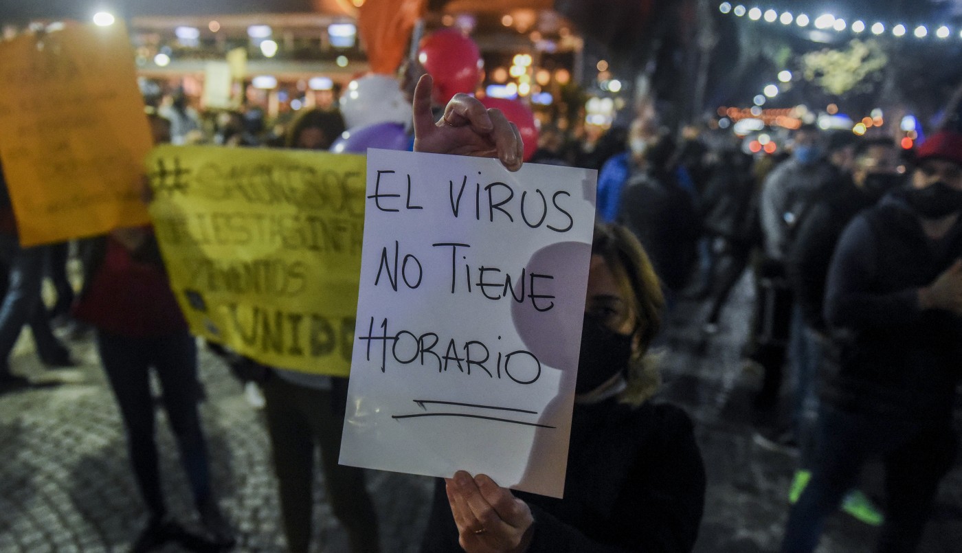 Comerciantes protestaron contra la restricción nocturna de actividades | Información General