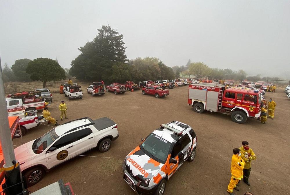 Córdoba: en pleno combate con el fuego, robaron el generador eléctrico de los bomberos | Información General