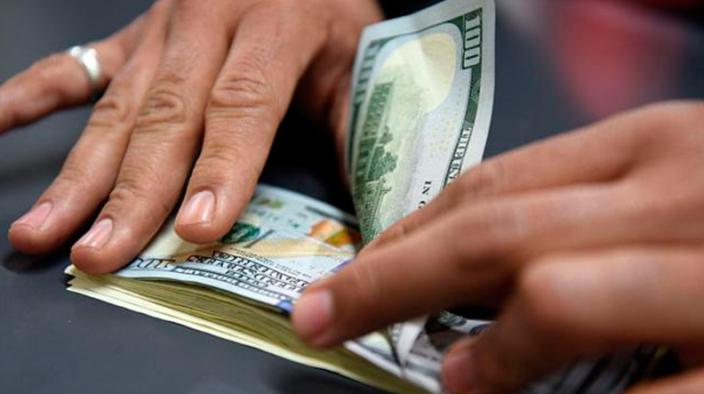 Bancos vuelven a vender dólar ahorro: las restricciones y a cuánto cotizará | Servicios