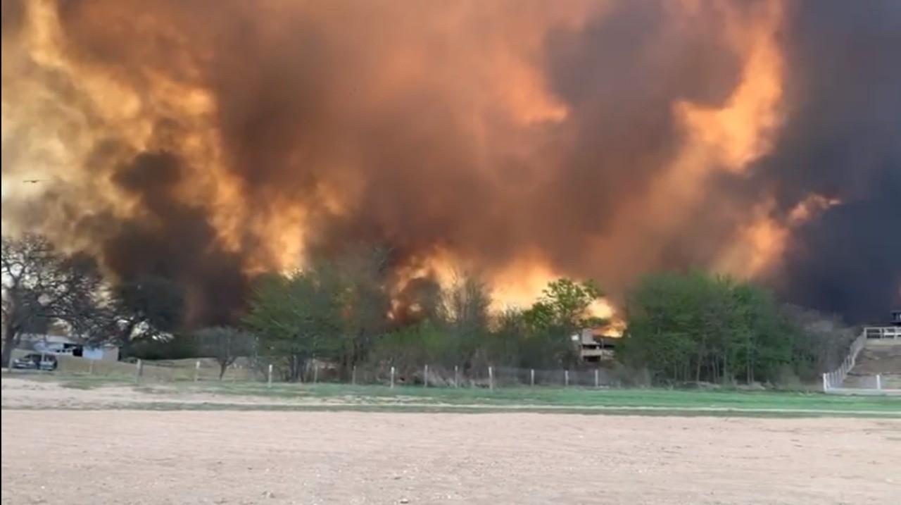El video que muestra la desesperación y la proximidad del fuego | Información General
