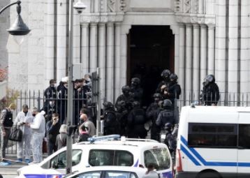 Otro ataque terrorista en Francia: tres personas fueron decapitadas en la catedral de Niza | Internacionales